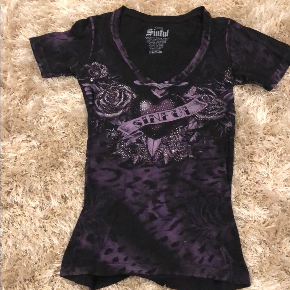 Sinful women’s shirt size large!